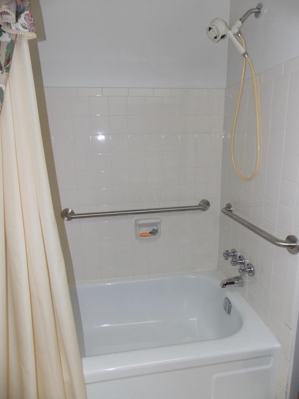 6593 Karl Road Columbus, OH 43229 - Photo 16 of 30 Gallery Image 16