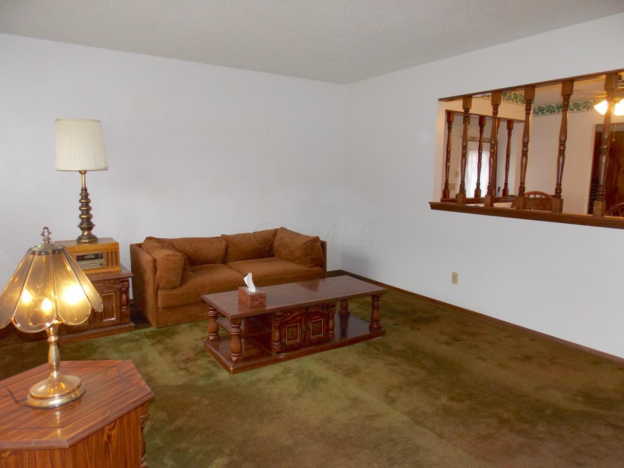 6593 Karl Road Columbus, OH 43229 - Photo 4 of 30 Gallery Image 4