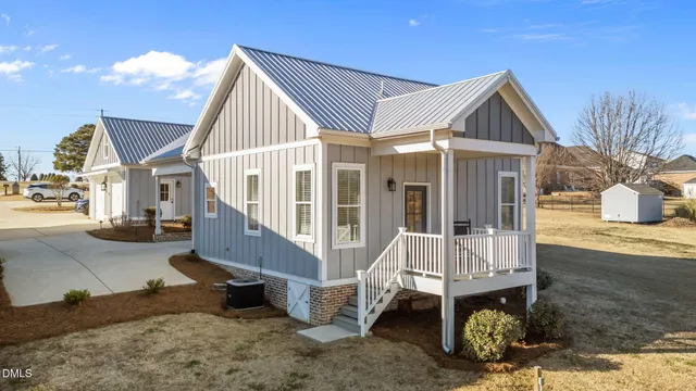 $1,600,000 | 3801 Johnson Pond Road, Apex, NC 27539