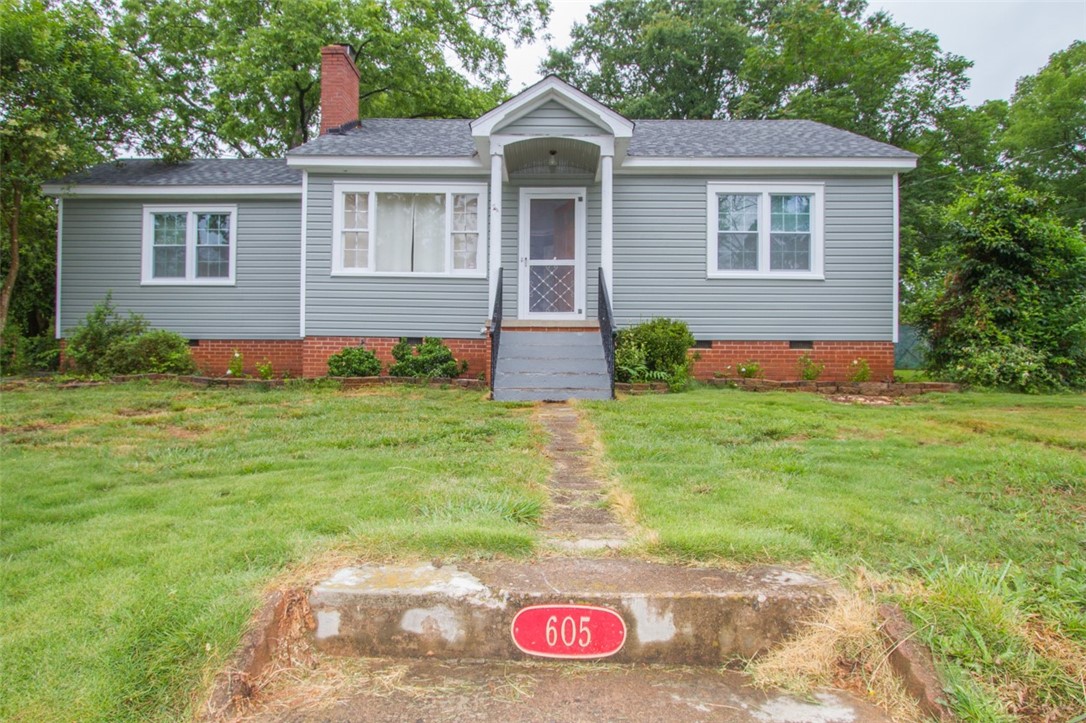 605 Marshall Avenue Anderson, SC 29621 - Photo 2 of 32