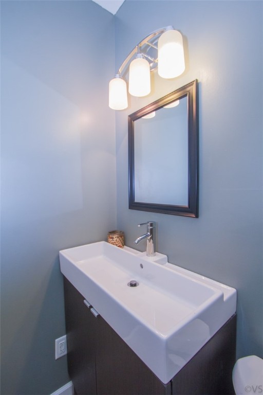 605 Marshall Avenue Anderson, SC 29621 - Photo 21 of 32 Half-bath with new vanity, flooring and toilet