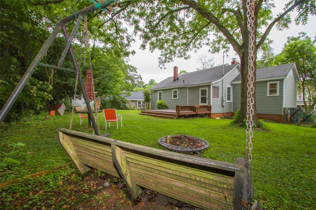 605 Marshall Avenue Anderson, SC 29621 - Photo 29 of 32 Don't you want to be swinging in this lovely backy