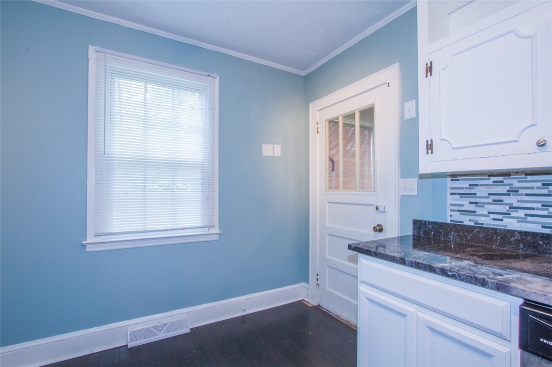 605 Marshall Avenue Anderson, SC 29621 - Photo 10 of 32