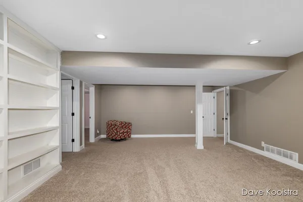 $540,000 | 6375 Duxbury Drive Southeast, Ada, MI 49301