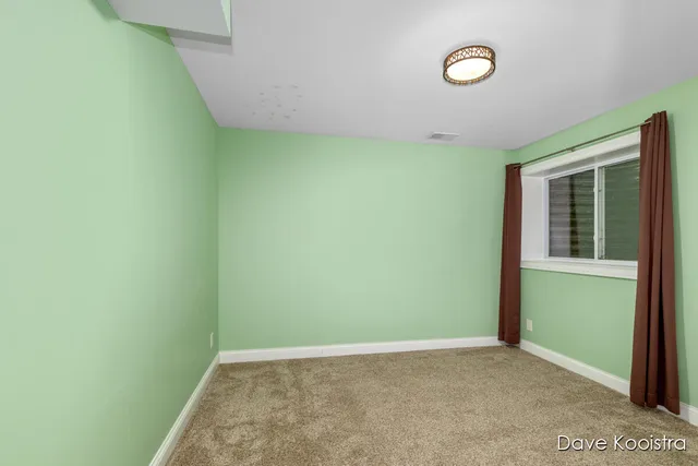 $549,900 | 6375 Duxbury Drive Southeast, Ada, MI 49301