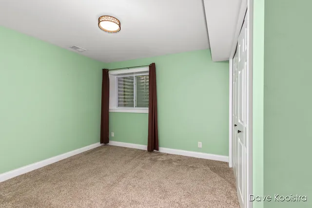 $549,900 | 6375 Duxbury Drive Southeast, Ada, MI 49301