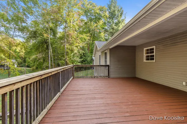 $540,000 | 6375 Duxbury Drive Southeast, Ada, MI 49301