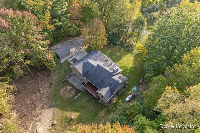 $549,900 | 6375 Duxbury Drive Southeast, Ada, MI 49301