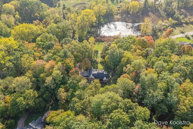 $549,900 | 6375 Duxbury Drive Southeast, Ada, MI 49301