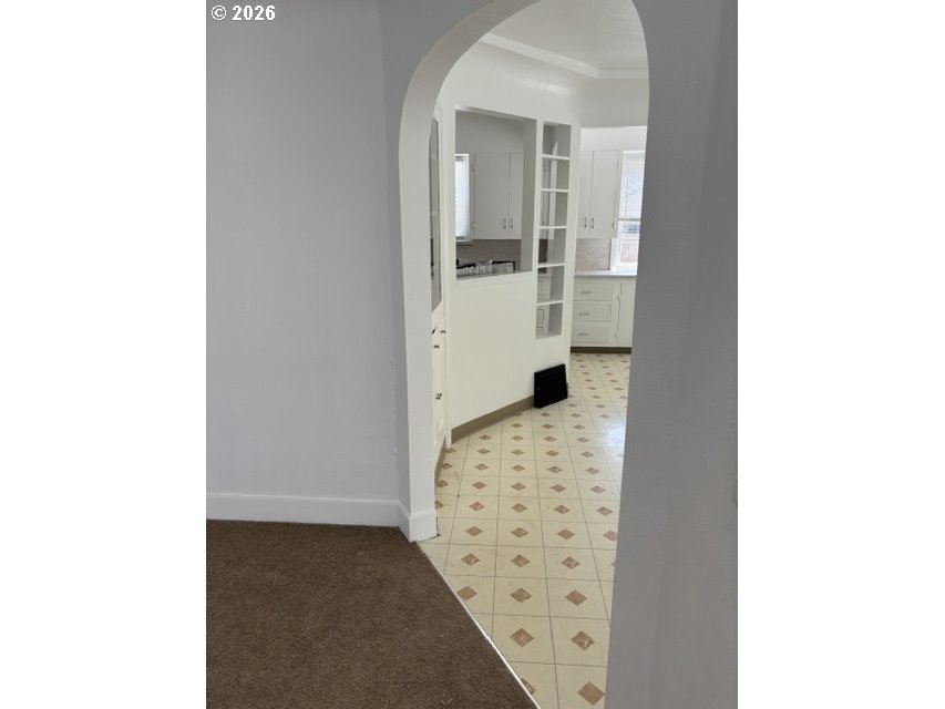 8325 Southeast Division Street Portland, OR 97216 - Photo 32 of 44