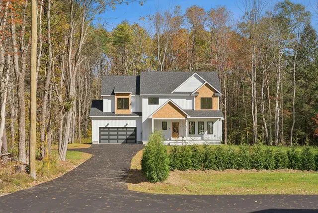 $945,000 | 8 Statler Lane, Freeport, ME 04032