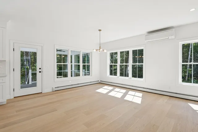 $935,000 | 8 Statler Lane, Freeport, ME 04032