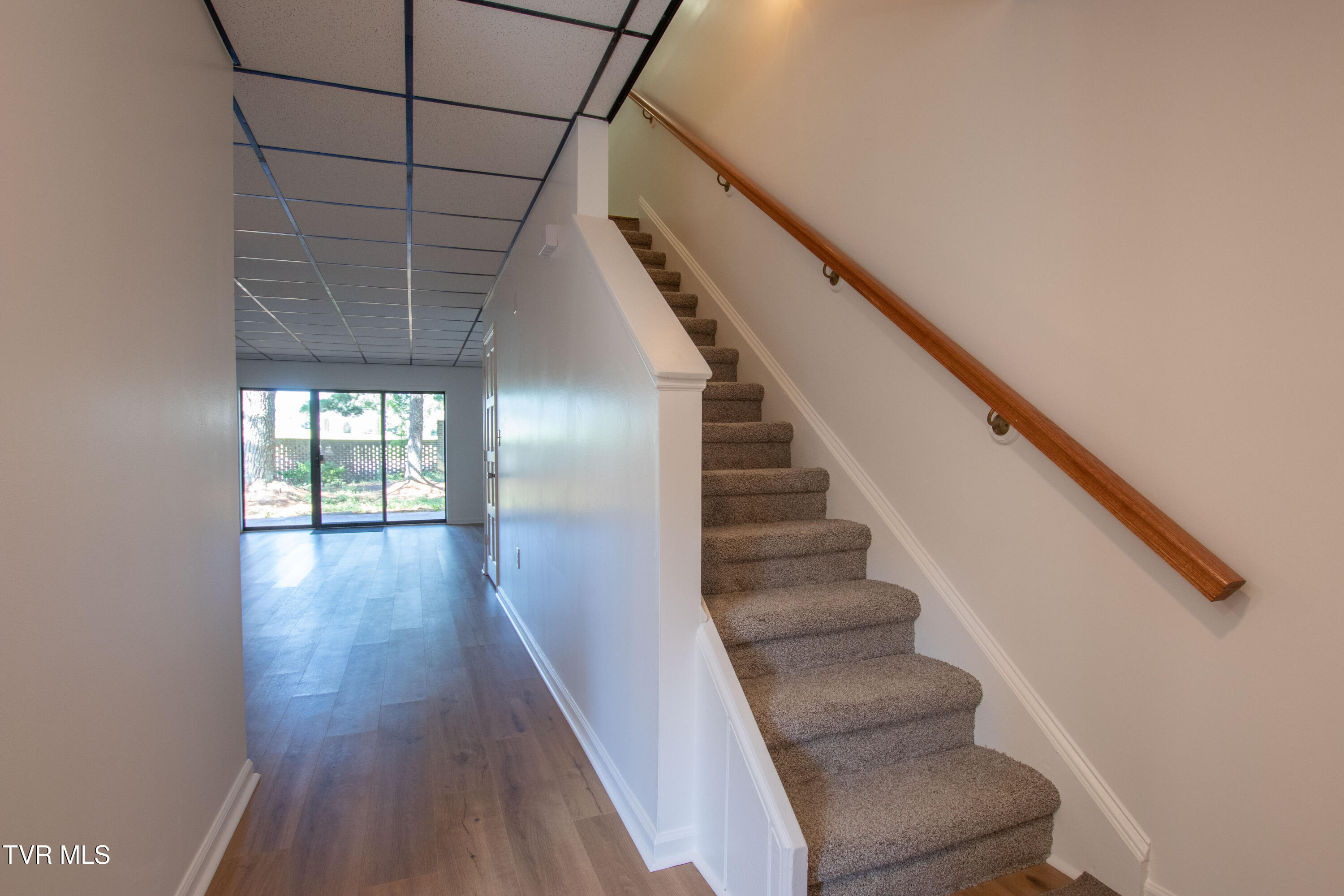108 Melody Lane, Unit 1 Bristol, TN 37620 - Photo 24 of 38 D-1 Stairs