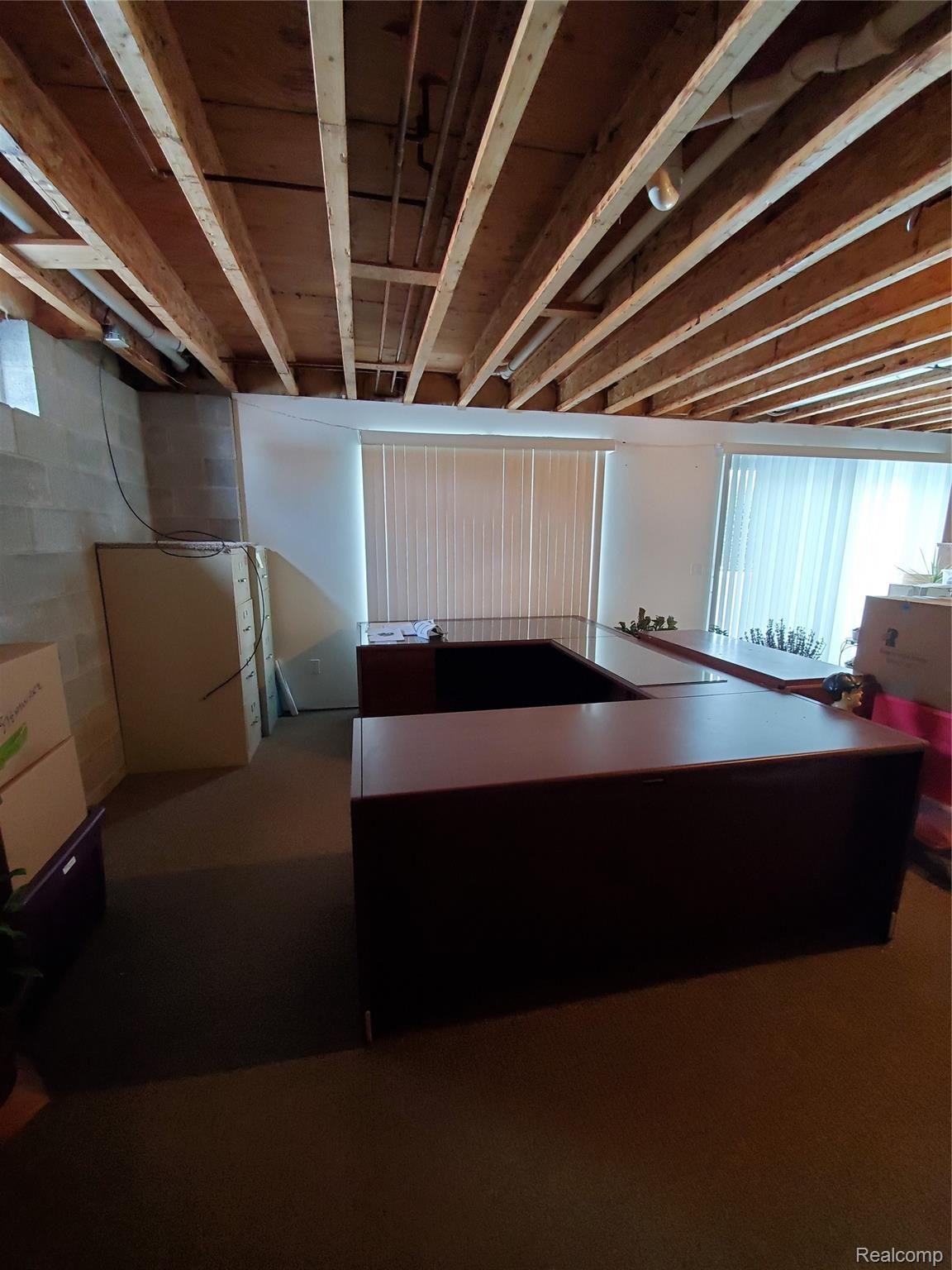 5346 West Oregon Road Lapeer, MI 48446 - Photo 29 of 32 Desk included