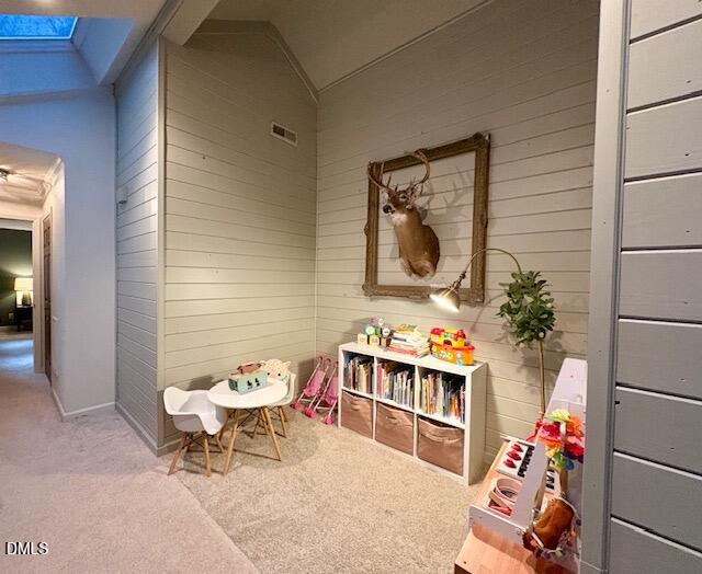 625 McCray Road Burlington, NC 27217 - Photo 28 of 38 a living room with furniture and a table