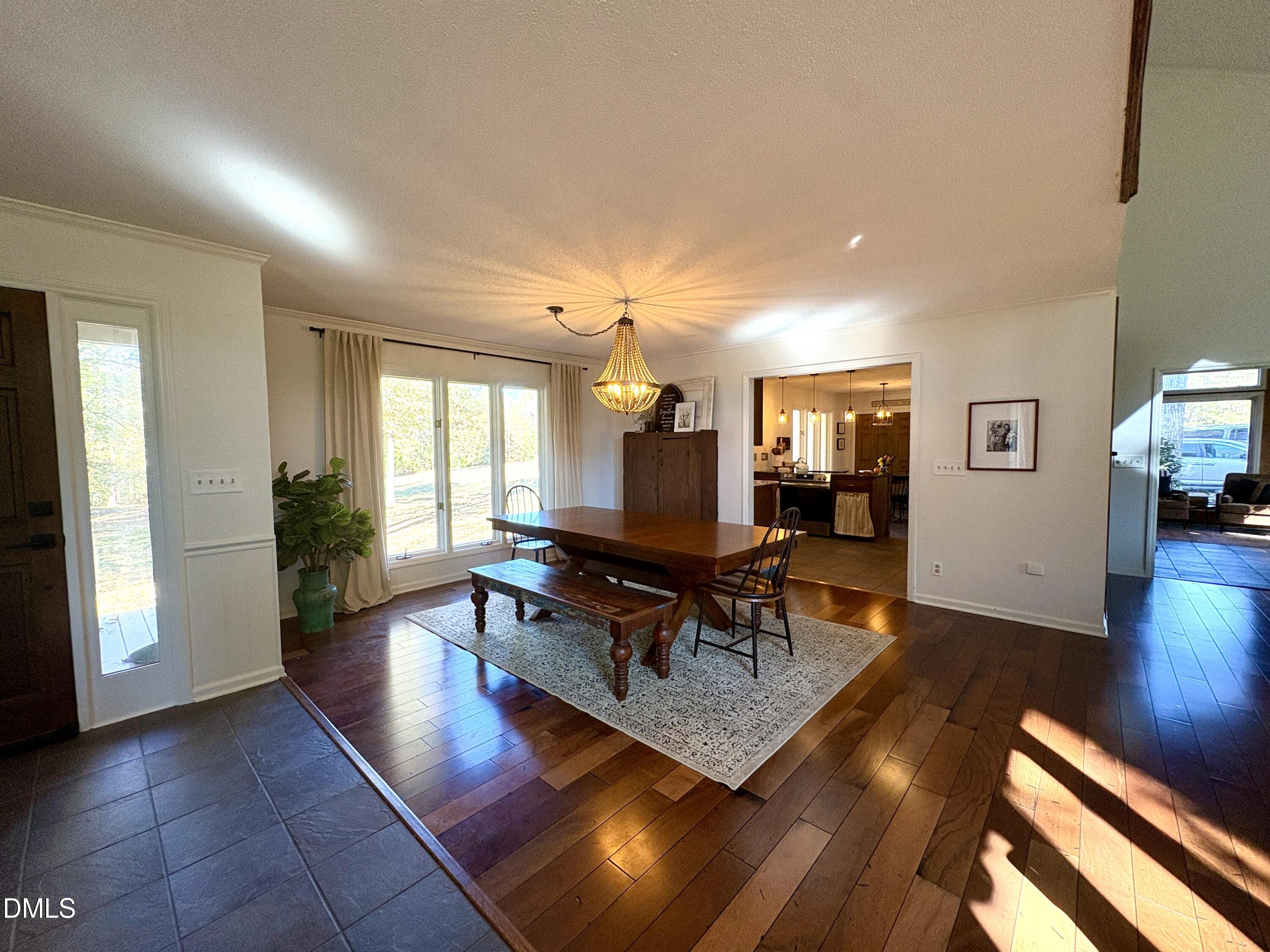 625 McCray Road Burlington, NC 27217 - Photo 9 of 38 a living room with furniture and wooden floor