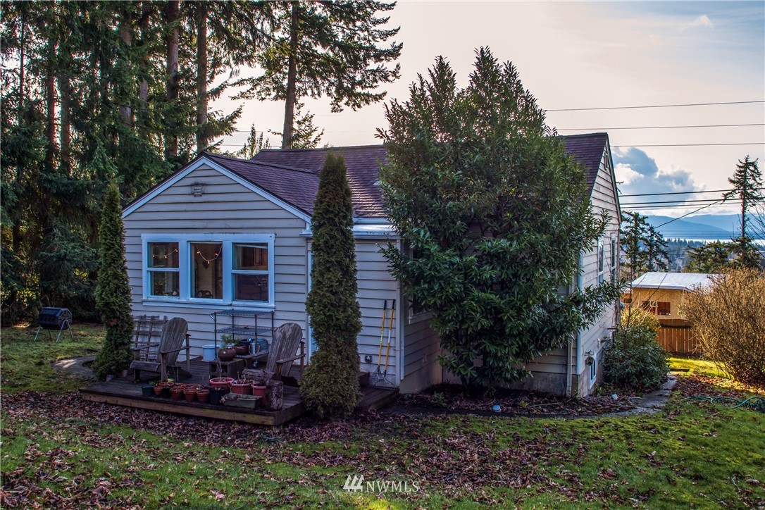 1109 Samish Way Bellingham, WA 98229 - Photo 3 of 23 Gallery Image 3