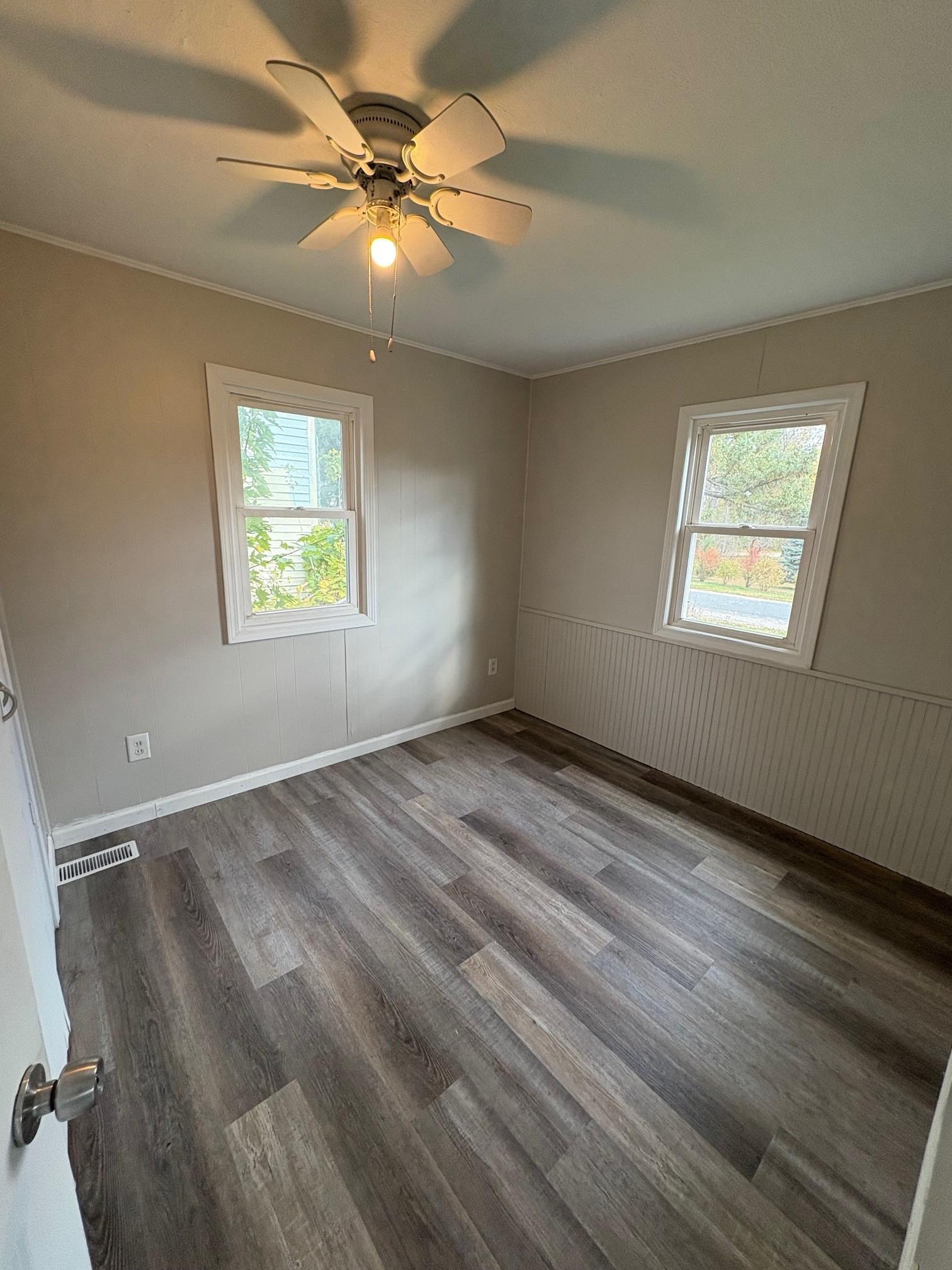 211 Clinton Street Austin, MN 55912 - Photo 6 of 13 Gallery Image 6