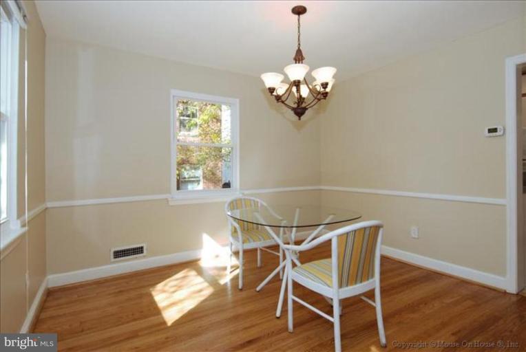 2709 Arcola Avenue Silver Spring, MD 20902 - Photo 5 of 22 Dining Room