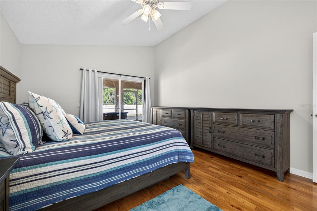 8525 Heyward Road Tampa, FL 33635 - Photo 18 of 36 Gallery Image 18
