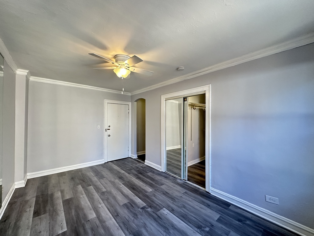 661 West Sheridan Road, Unit 506 Chicago, IL 60613 - Photo 12 of 20 Gallery Image 12
