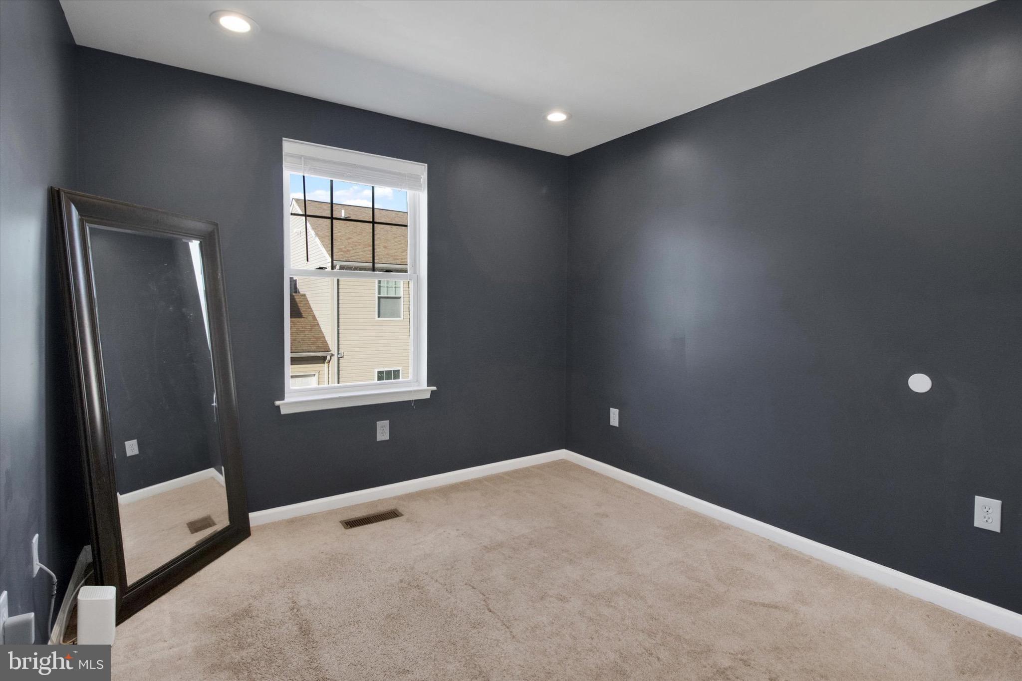 2008 West Union Street Chester, PA 19013 - Photo 24 of 36