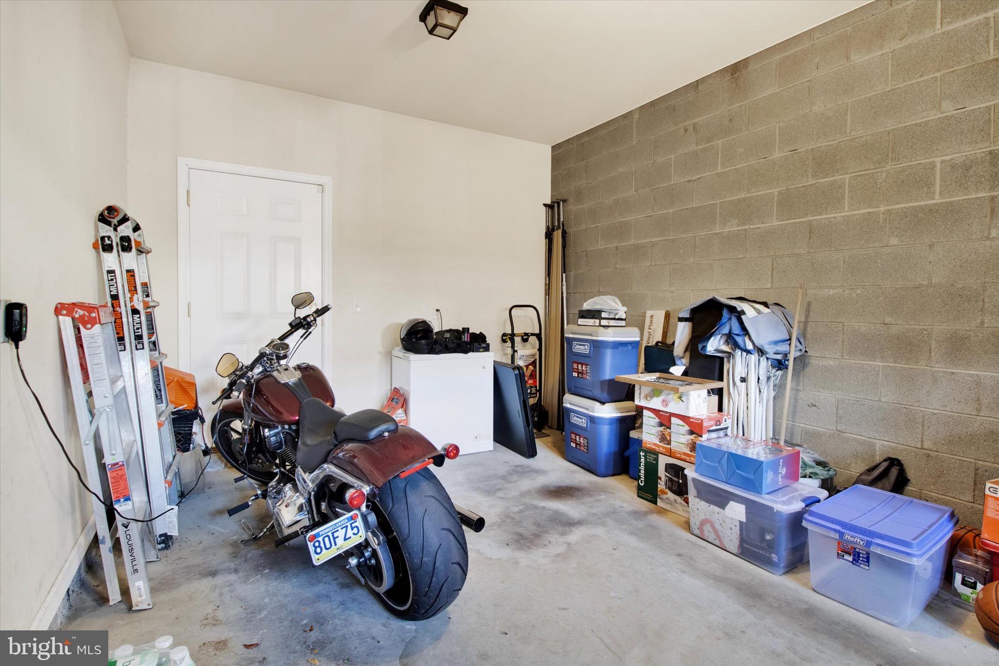 2008 West Union Street Chester, PA 19013 - Photo 28 of 36