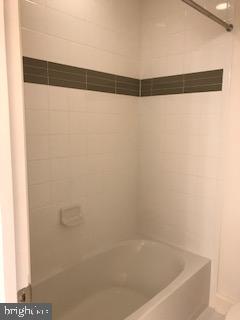 11006 North Riding Road Upper Marlboro, MD 20772 - Photo 20 of 27 Great Tiled Shower/Tub