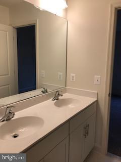 11006 North Riding Road Upper Marlboro, MD 20772 - Photo 21 of 27 Double Vanity