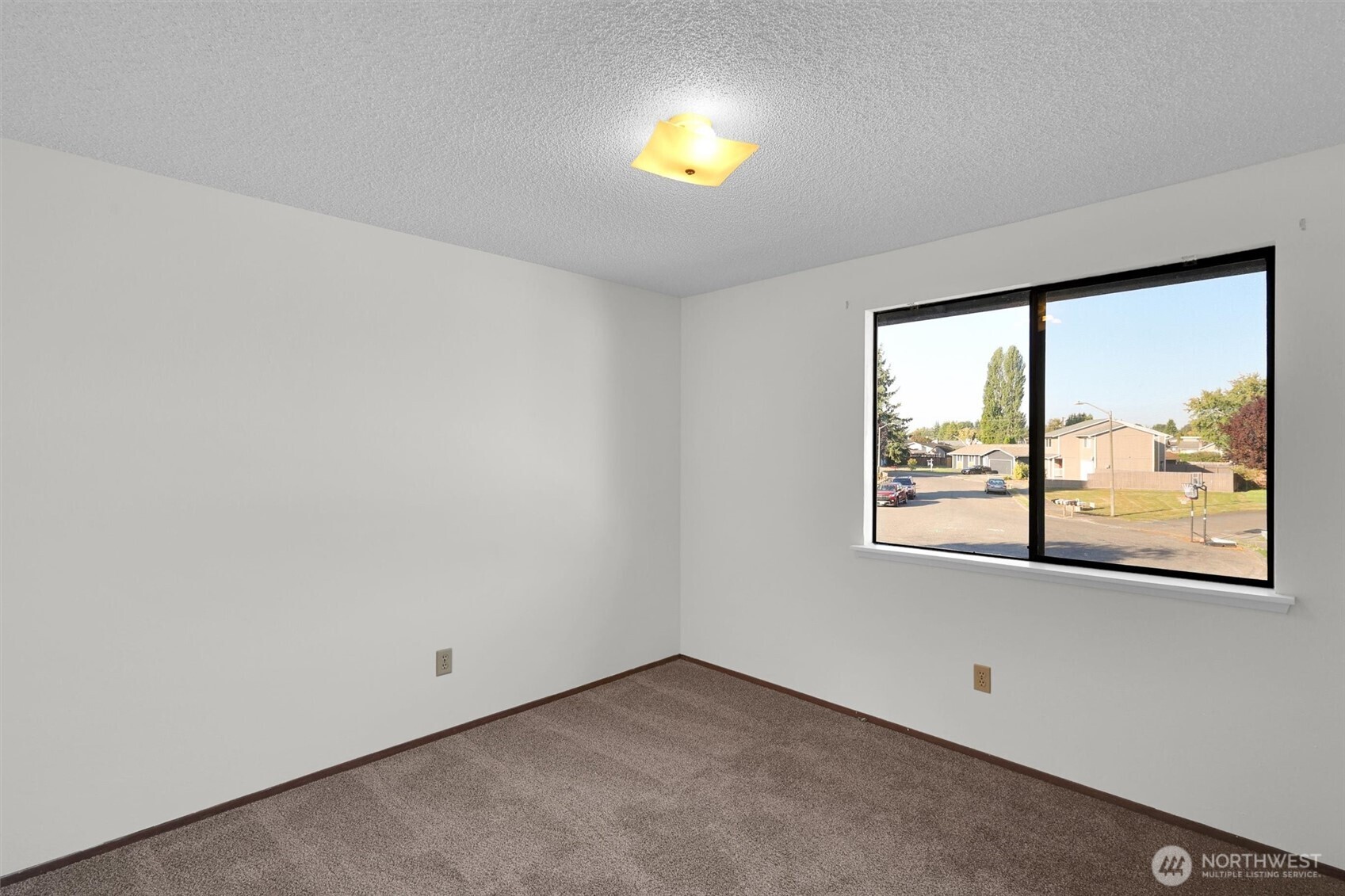 15719 63rd St Court East Sumner, WA 98390 - Photo 28 of 31