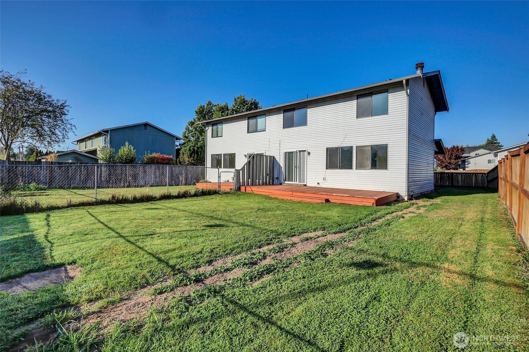 15719 63rd St Court East Sumner, WA 98390 - Photo 3 of 31