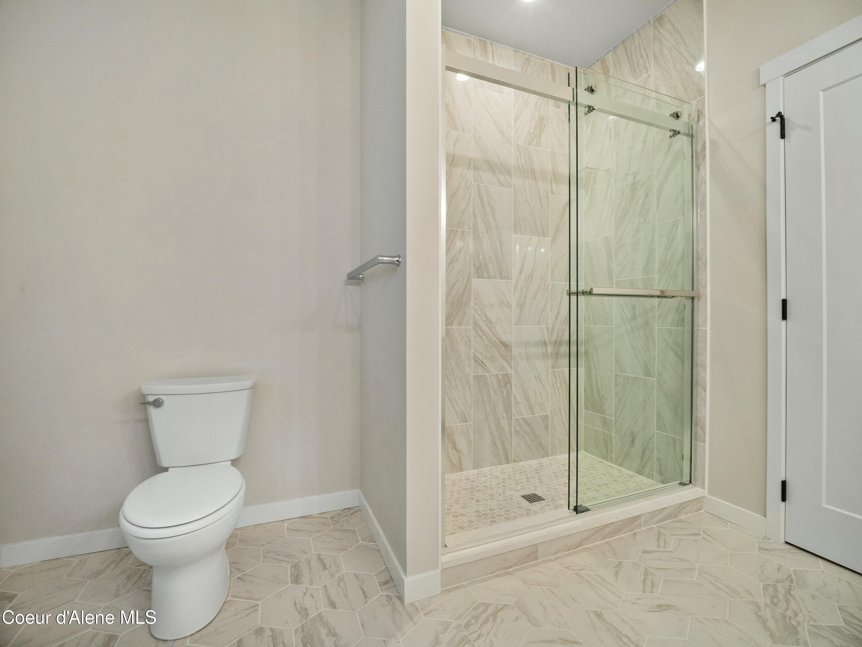 995 East RR Avenue Post Falls, ID 83854 - Photo 23 of 40 tempImagefpXKvv