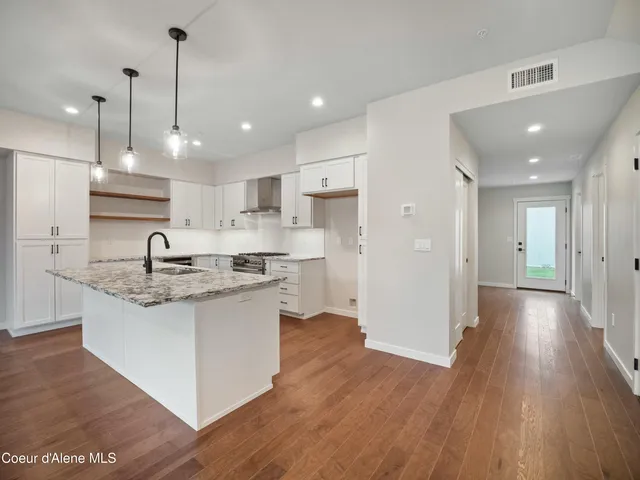 $685,000 | 995 East RR Avenue, Post Falls, ID 83854