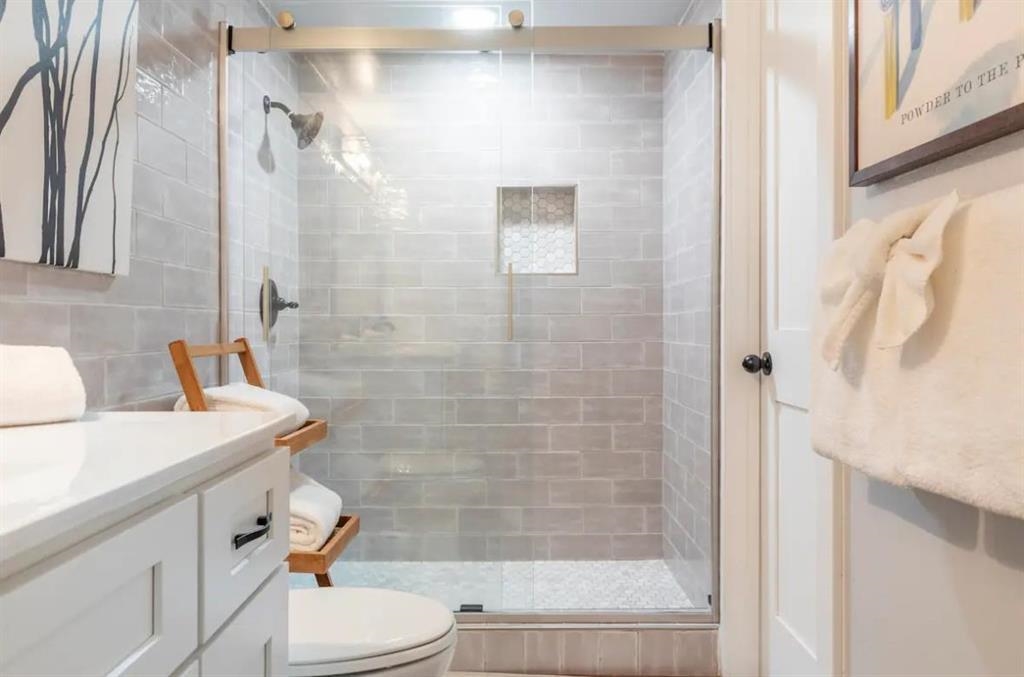 137 Laurel Mountain Road, Unit 418 Mammoth Lakes, CA 93546 - Photo 15 of 23 Bathroom featuring vanity and a shower stall
