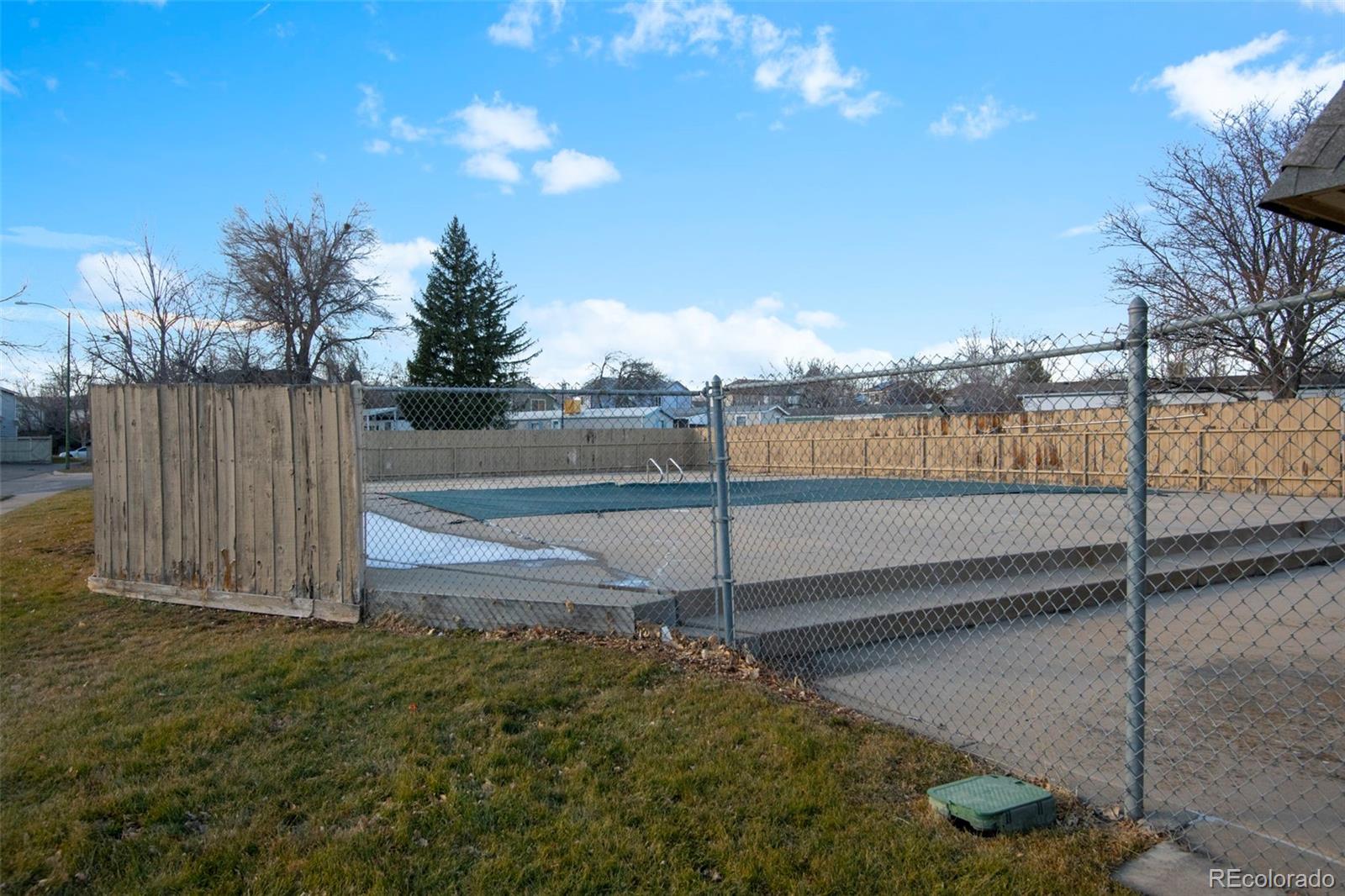 5000 Butte Boulder, CO 80301 - Photo 21 of 30 a view of a backyard