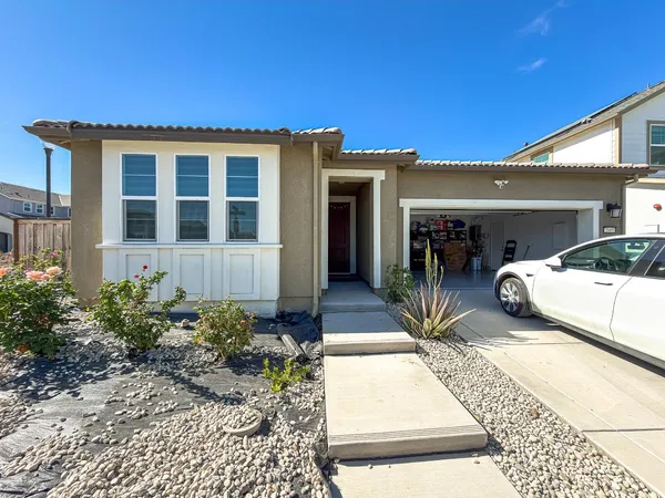 $3,300 | 2665 Luna Avenue, Tracy, CA 95377