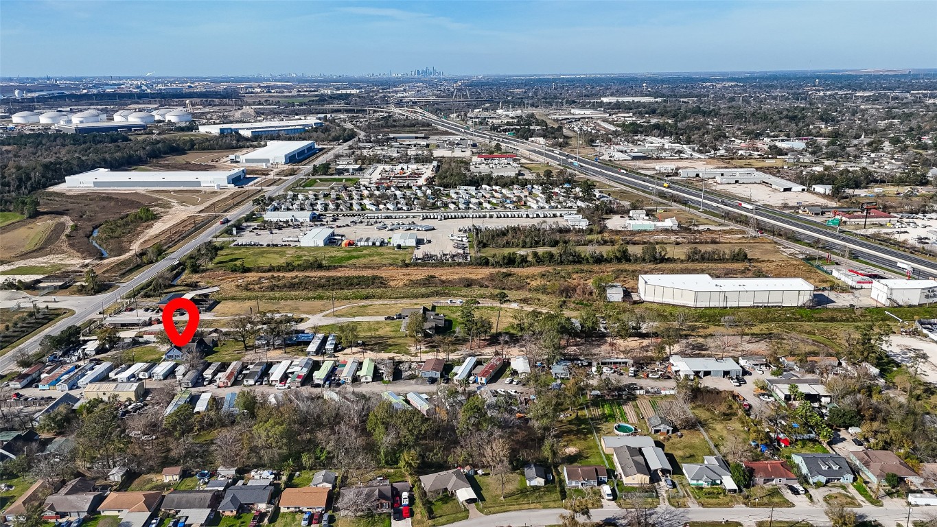 15627 Market Street Channelview, TX 77530 - Photo 27 of 35 a view of a city