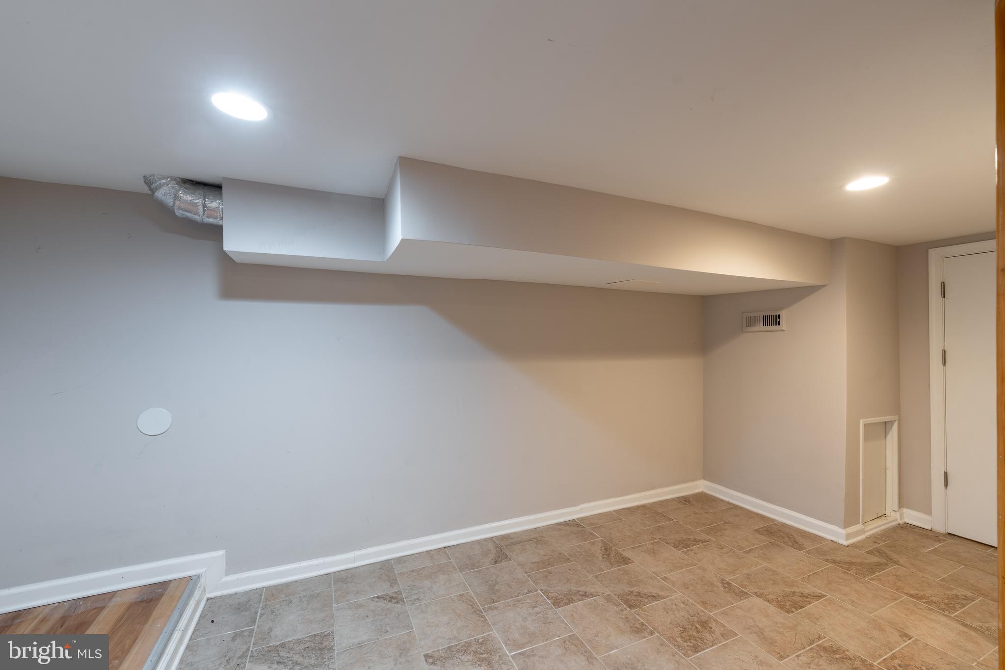 1627 Olive Street Baltimore, MD 21230 - Photo 18 of 22 a view of an empty room