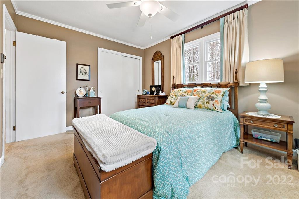 215 Tyler Heights Road Marion, NC 28752 - Photo 30 of 41 Gallery Image 30