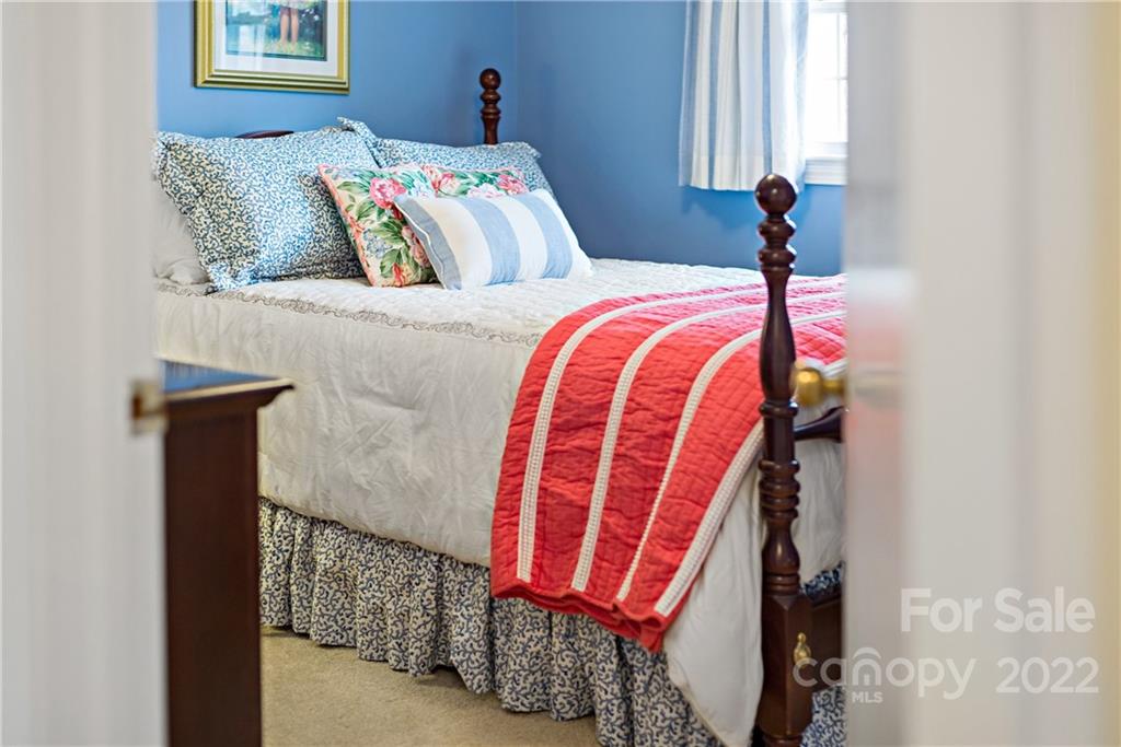 215 Tyler Heights Road Marion, NC 28752 - Photo 33 of 41 Gallery Image 33