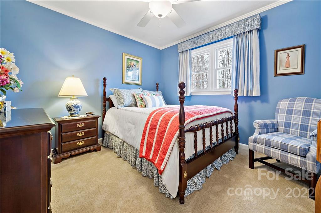 215 Tyler Heights Road Marion, NC 28752 - Photo 34 of 41 Gallery Image 34