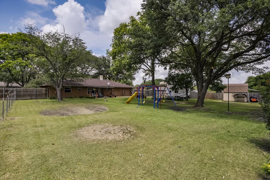 109 Spring Hill Road Red Oak, TX 75154 - Photo 12 of 12 Backyard