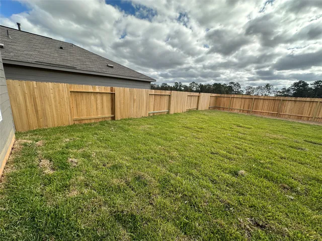 $1,750 | 13310 Rayhill Drive, Conroe, TX 77303