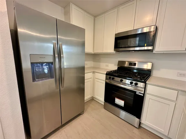 $1,750 | 13310 Rayhill Drive, Conroe, TX 77303