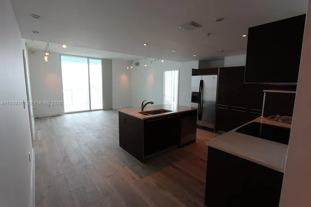 $5,600 | 1900 North Bayshore Drive, Unit 4601, Miami, FL 33132