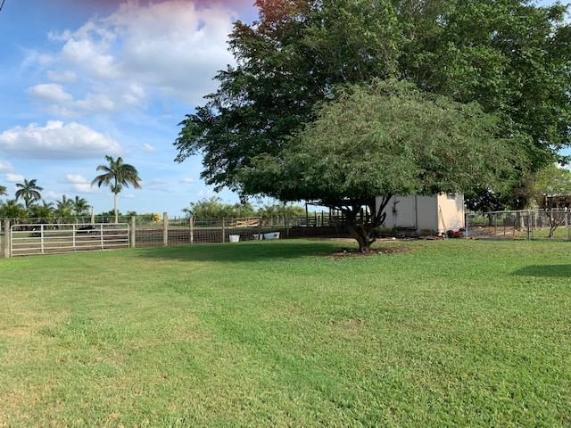 2310 Bacom Point Road Pahokee, FL 33476 - Photo 21 of 24 7F09D878-2759-47CC-BCD5-718B84EBDAEF