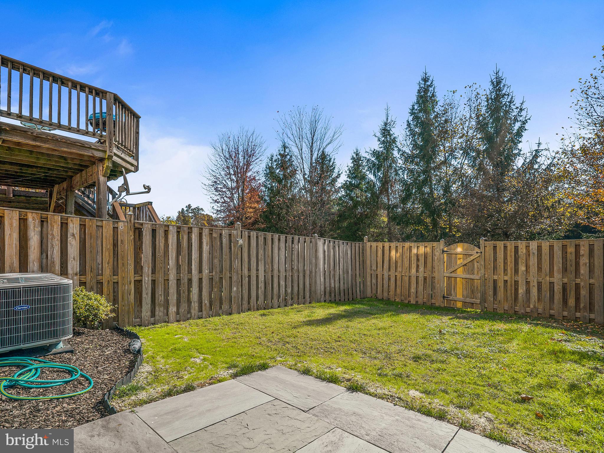 24712 Clock Tower Square Aldie, VA 20105 - Photo 2 of 30 10 x 10 Patio and Fenched Backyard!