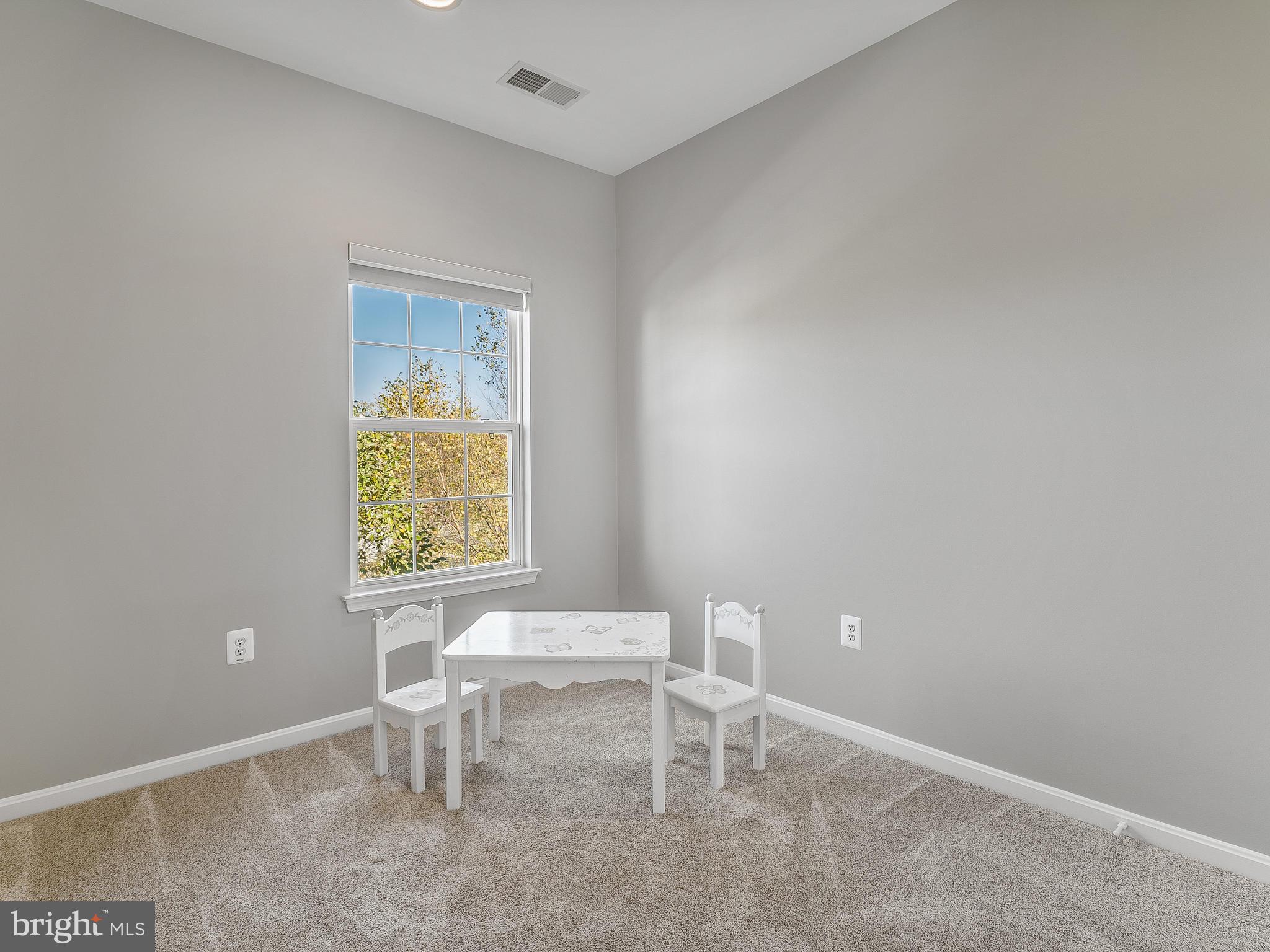 24712 Clock Tower Square Aldie, VA 20105 - Photo 23 of 30 Smaller 3rd Bedroom