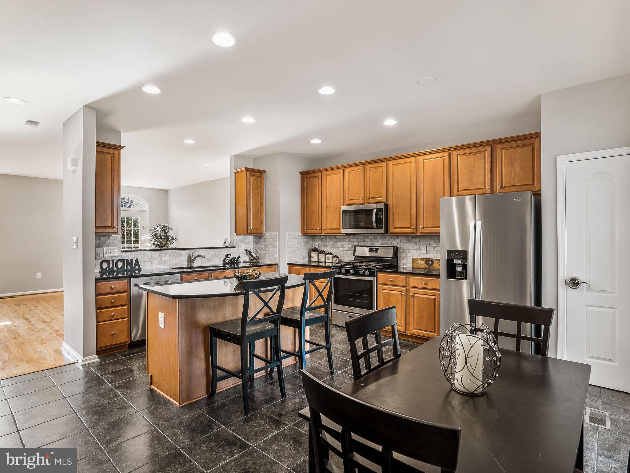 24712 Clock Tower Square Aldie, VA 20105 - Photo 10 of 30 Eat-In Kitchen and Breakfast Bar too!