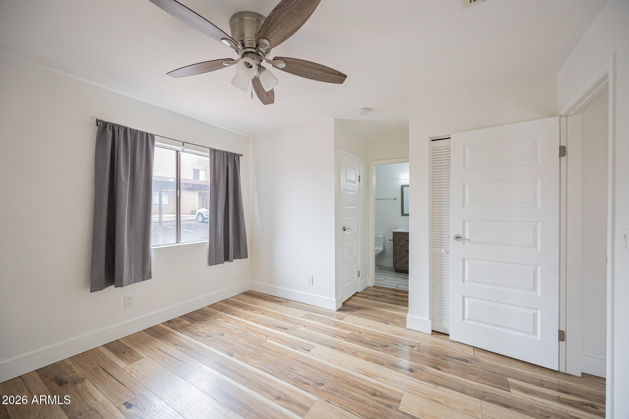 3511 East Baseline Road, Unit 1010 Phoenix, AZ 85042 - Photo 16 of 22 B33A8964